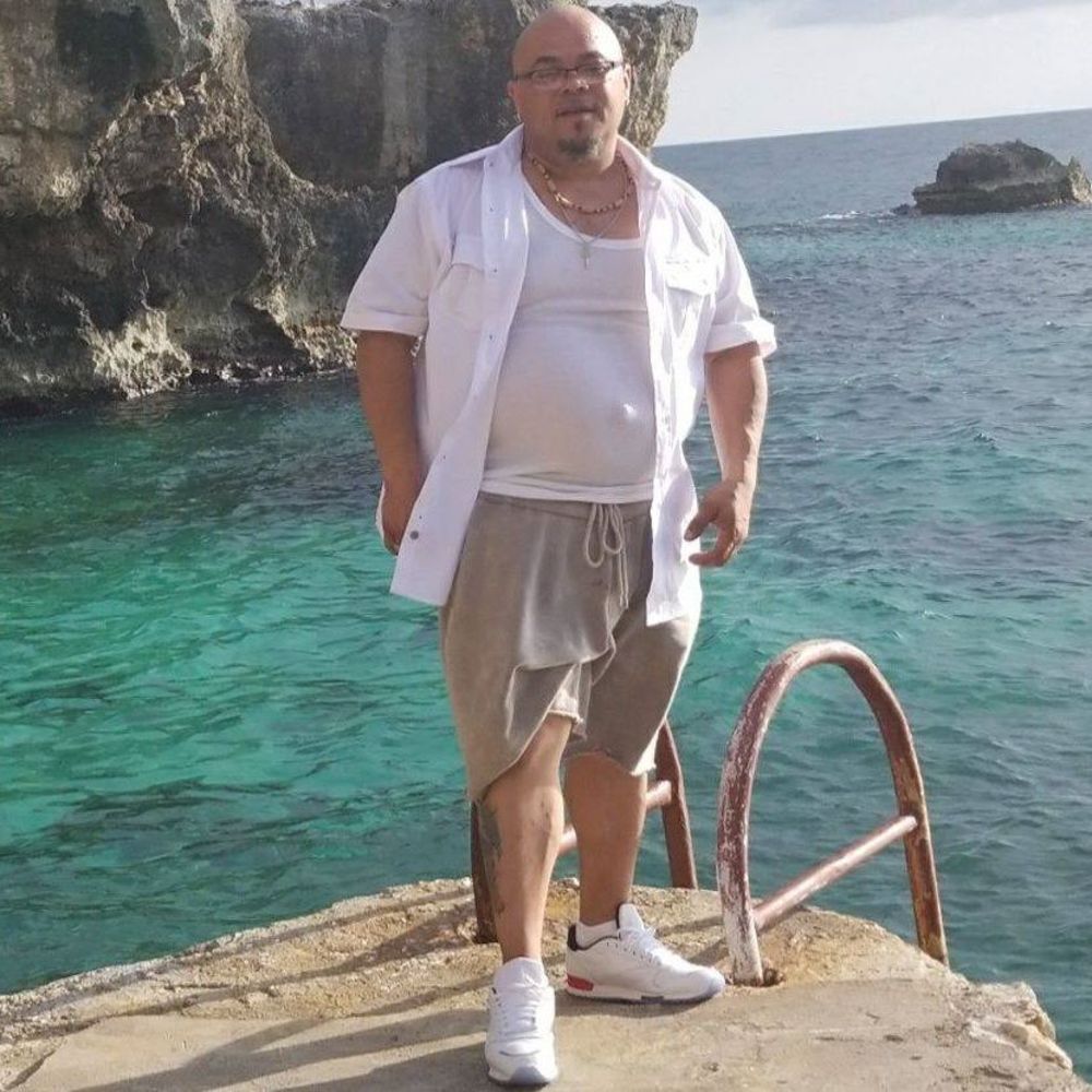 Meet your Posher, Juan